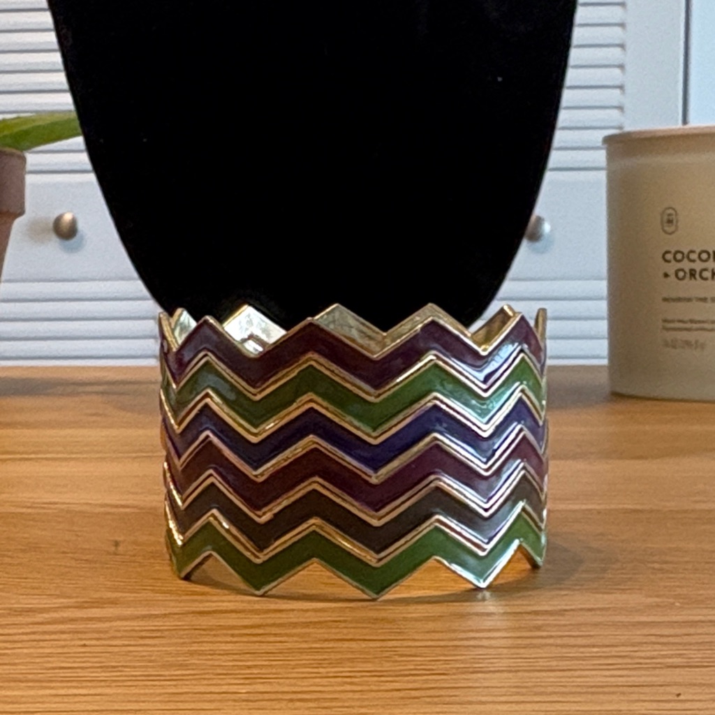 Chevron Patterned Bangle Bracelet